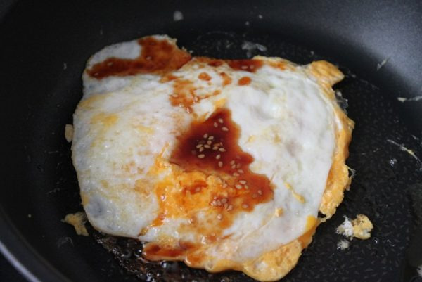 両面目玉焼き　焼き肉のたれ味