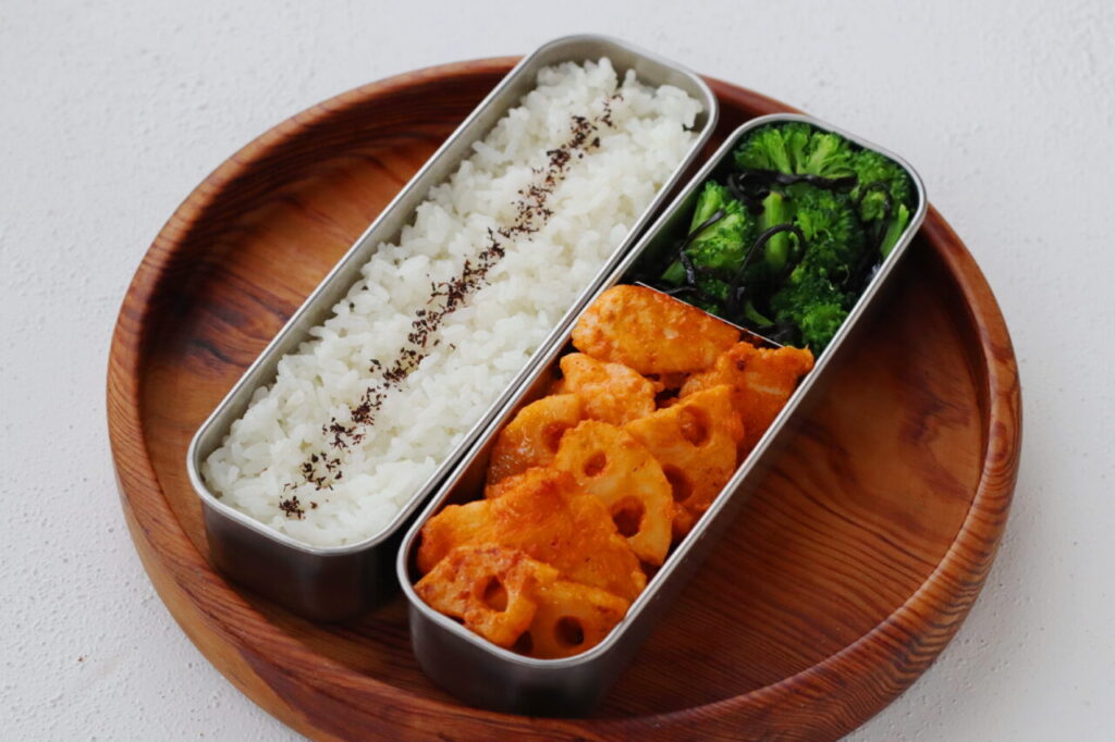 kameyo
2品弁当
鶏ささみとれんこんのマヨケチャップ炒め
ブロッコリーの塩昆布バター