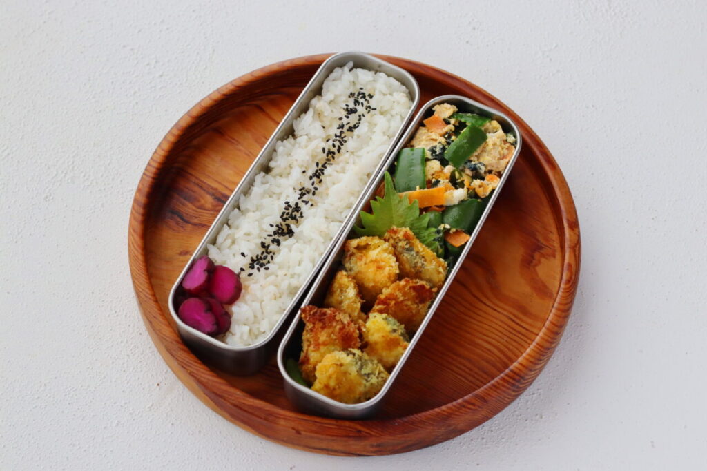 2品弁当
kameyo
かめ代弁当
タラの薄切りチーズカツ
わかめとツナと野菜のレンジ卵
