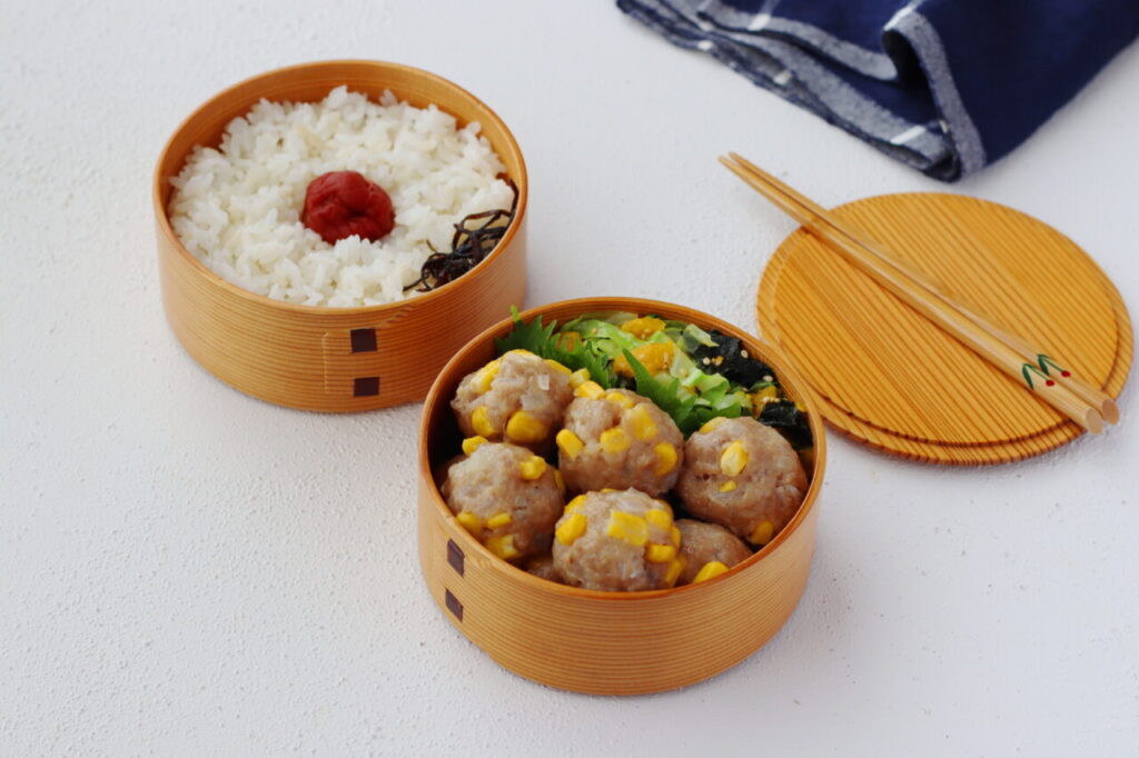 2品弁当
かめ代弁当
レンチン1回で2品
コーン焼売
野菜の海苔ナムル
