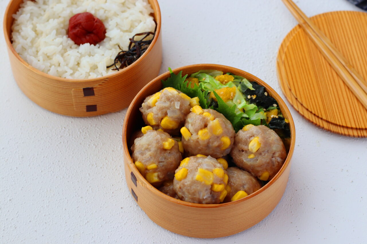2品弁当
かめ代弁当
レンチン1回で2品
コーン焼売
野菜の海苔ナムル