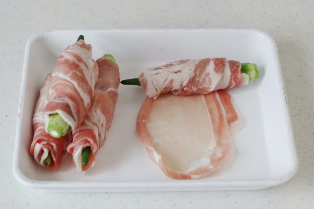 かめ代弁当
kameyo
2品弁当
オクラの肉巻き
かぼちゃの塩昆布和え