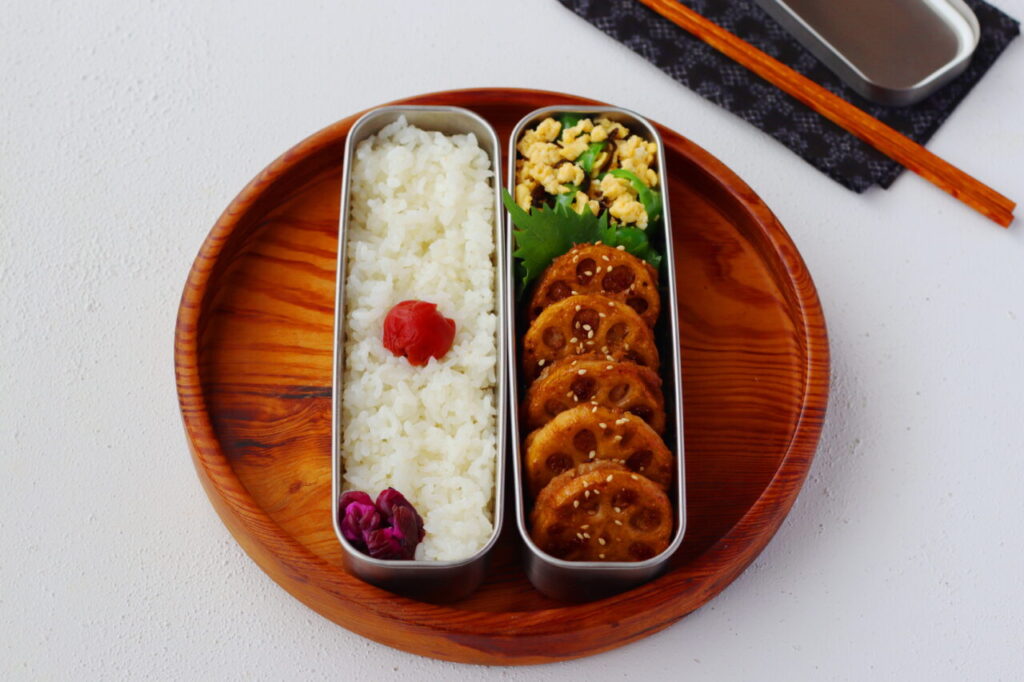 2品弁当
kameyo
かめ代弁当
れんこんの肉詰め
ピーマンの卵そぼろ