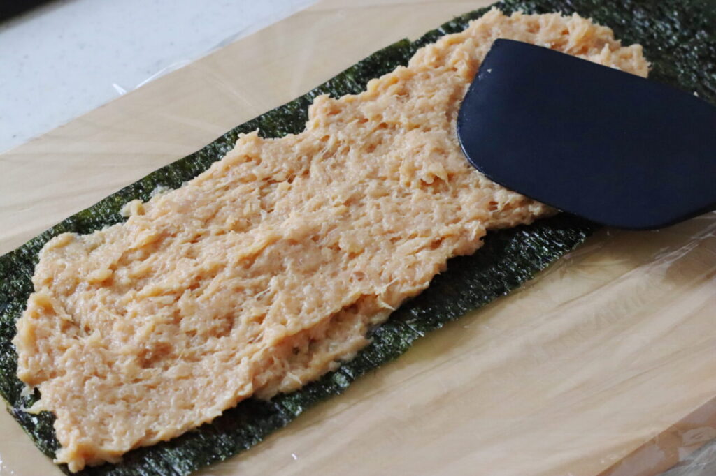 2品弁当
kameyo
かめ代弁当
鶏ひき肉の海苔巻き
にんじんのごま塩昆布和え