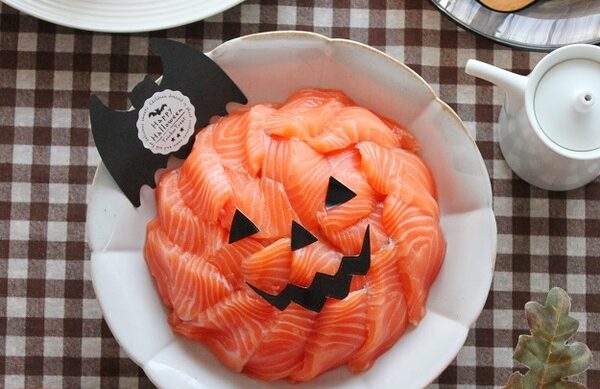 ハロウィンのサーモン寿司完成