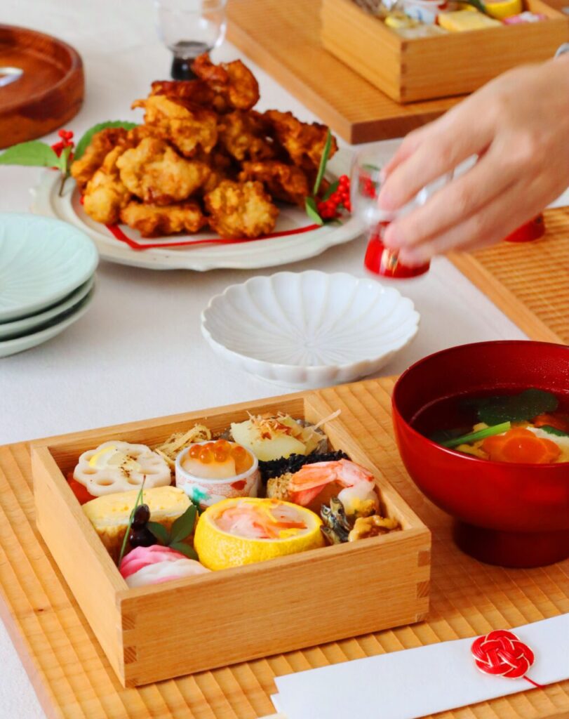 ひとりおせちの画像です。
料理家のかめ代が,毎年娘と作っています。