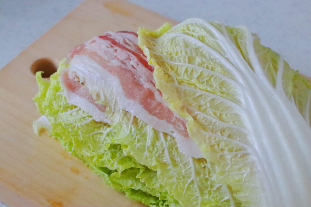 定番料理
かめ代
豚肉と白菜のミルフィーユ