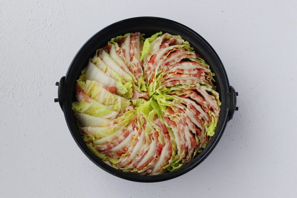 定番料理
かめ代
豚肉と白菜のミルフィーユ