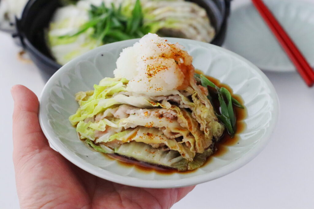 定番料理
かめ代
豚肉と白菜のミルフィーユ