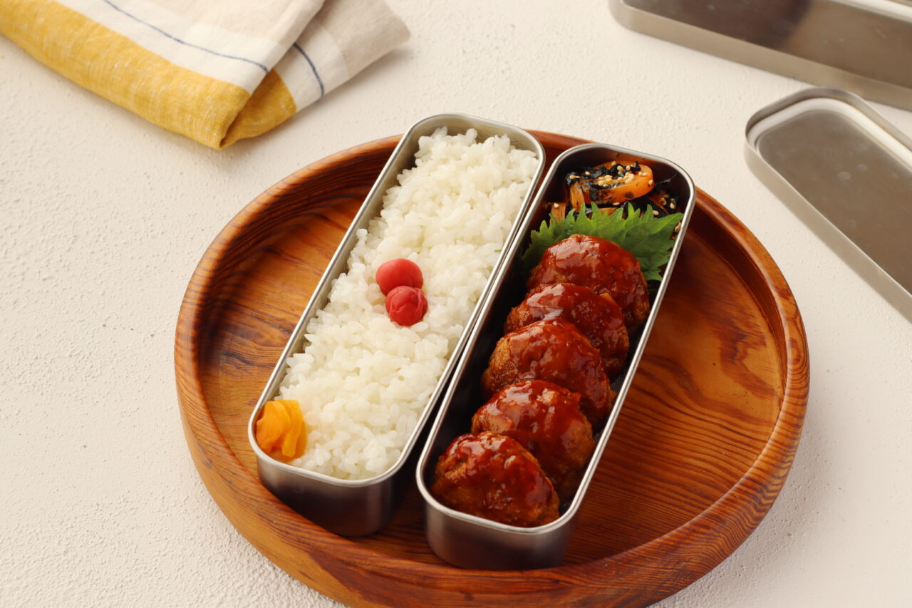 2品弁当
かめ代連載
ハンバーグ弁当