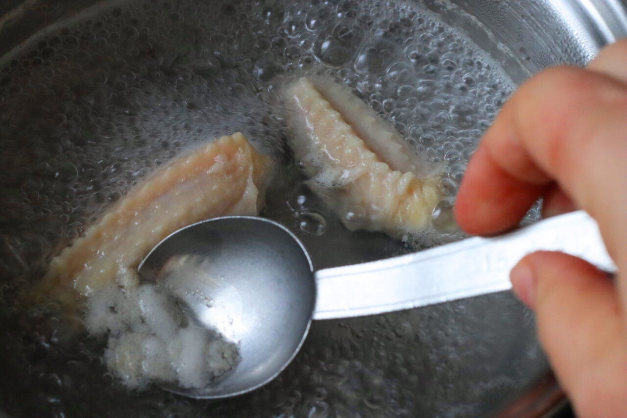 2品弁当連載
かめ代
スープジャーとブロッコリーのおにぎり