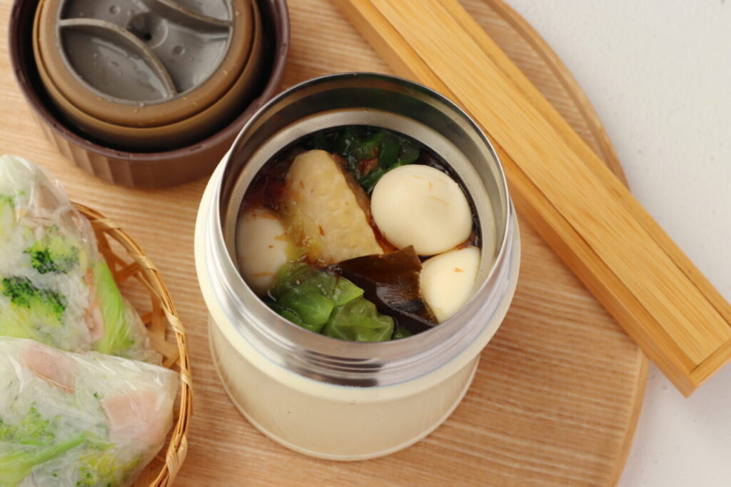 2品弁当連載
かめ代
スープジャーとブロッコリーのおにぎり