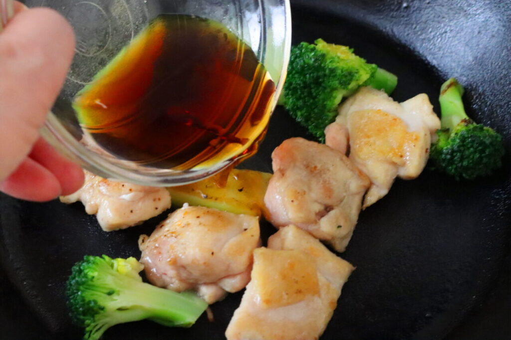 かめ代
2品弁当