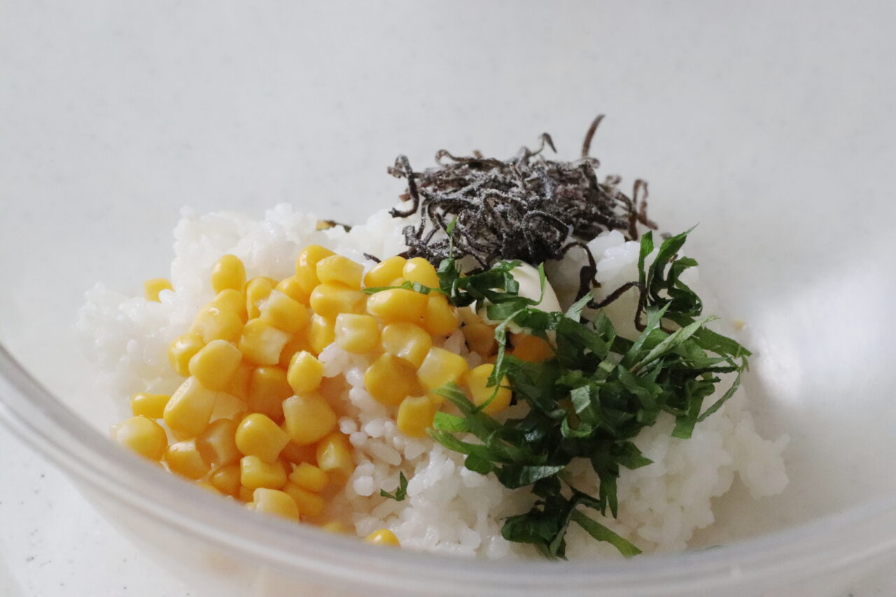 2品弁当
かめ代レシピ
スープジャーとおにぎり