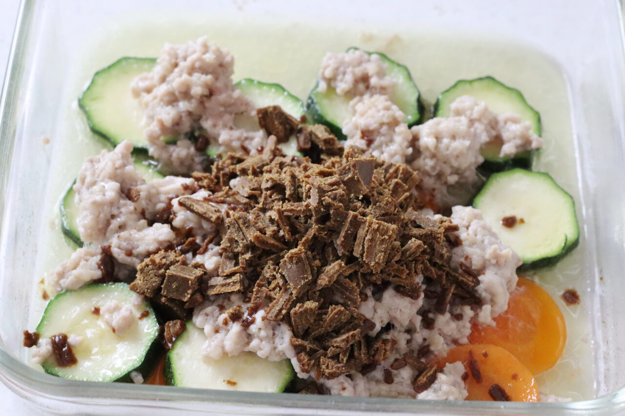 かめ代
2品弁当
レンジキーマカレー
枝豆卵