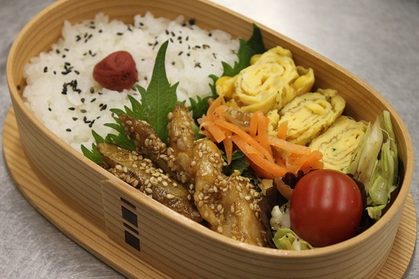 お弁当３