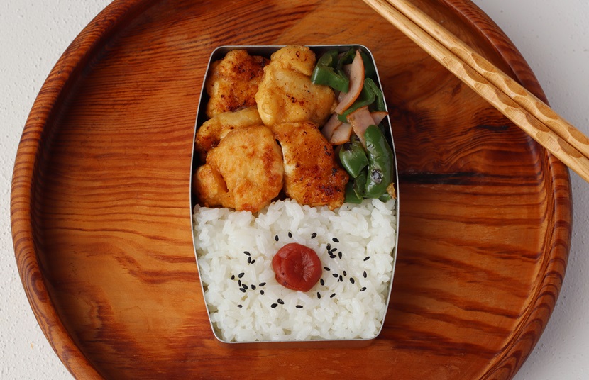 2品弁当
鶏ささみの唐揚げ
ハムピーマン