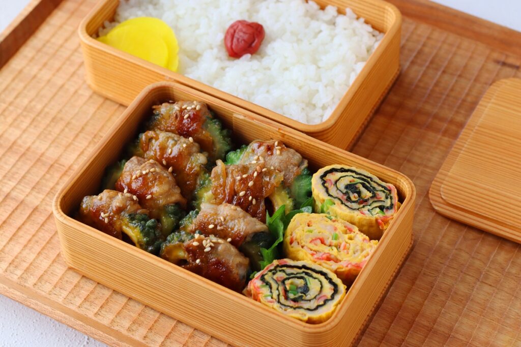 2品弁当
かめ代弁当
ゴーヤの肉巻き
卵焼き